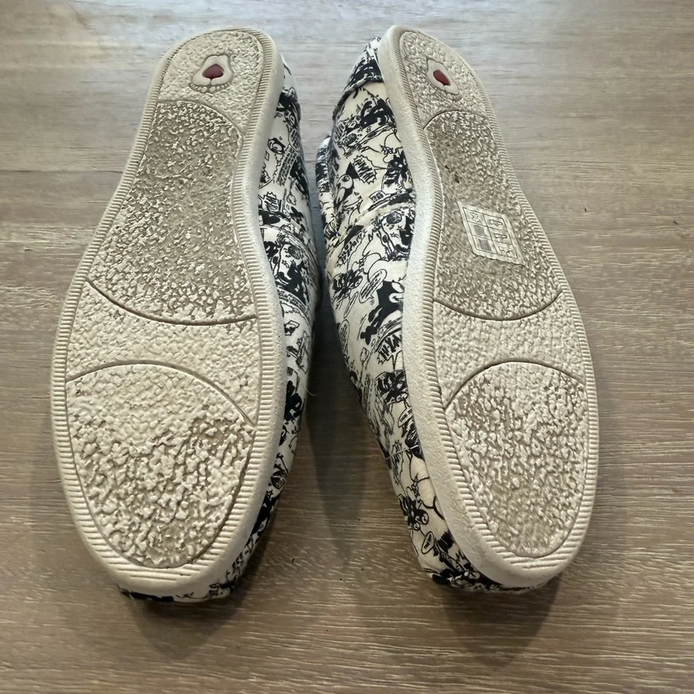 BOBS from Sketchers Felix the Cat Slip-On Shoes - Picture 6 of 6